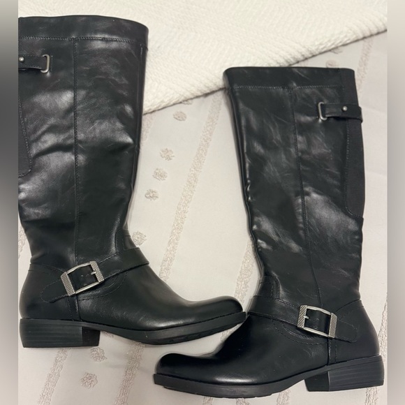 Wearever Shoes - 💥SALE💥❗️👢 Womens Wearever tall boots